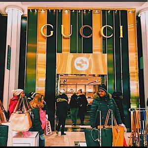 Meet your Posher, Brayda